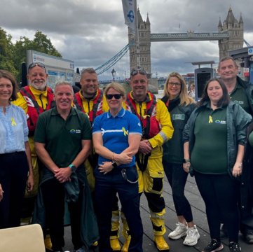 TSA join the Bridge Watch volunteers